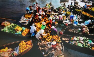 Cai rang Floating market EMOI VIETNAM TRAVEL