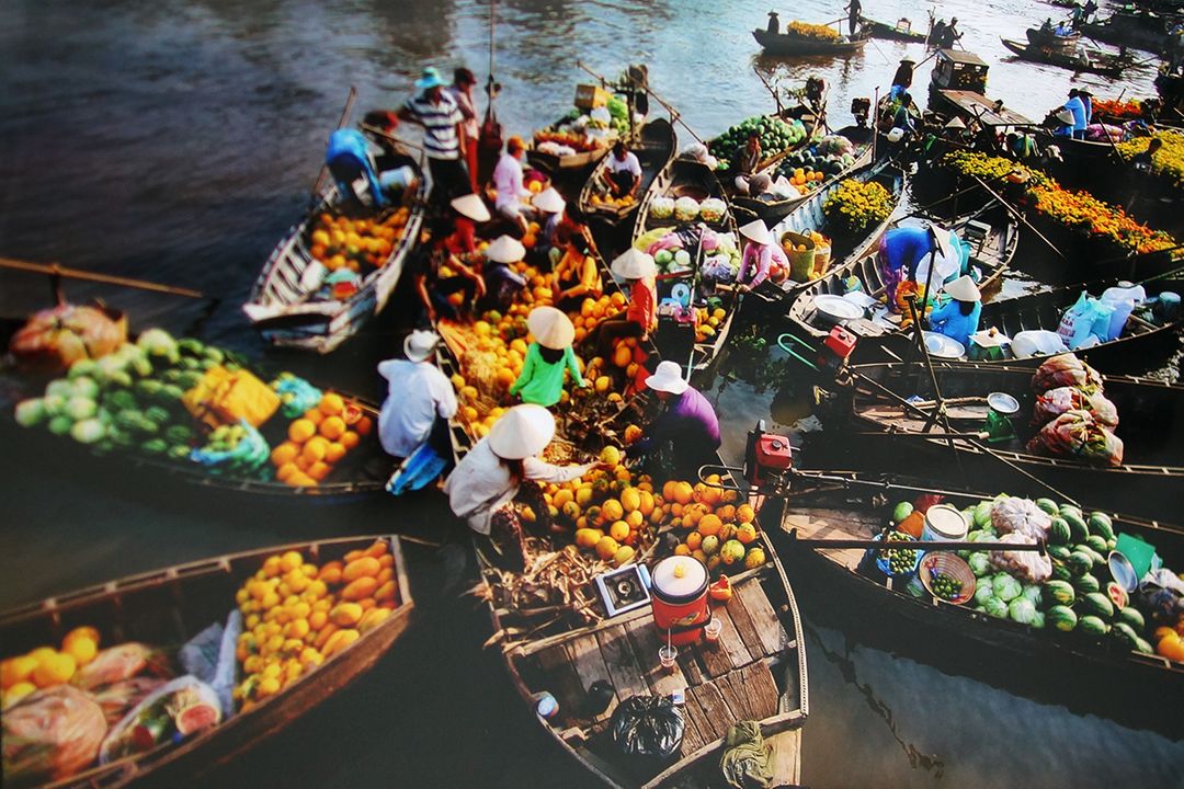 Cai rang Floating market EMOI VIETNAM TRAVEL