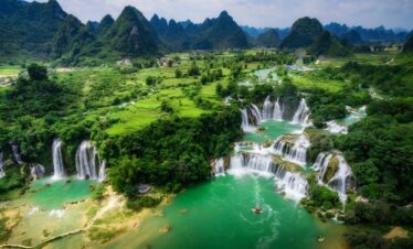 Babe Lake - Ban Gioc Waterfall EMOI Vietnam Travel (2)