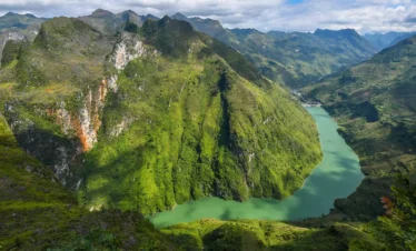 Ha giang - Nho Que River - Mapileng Pass EMOI Vietnam Travel (2)