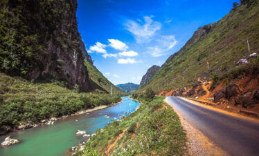đồng văn karst plateau geaopark vn EMOI VIETNAM TRAVEL
