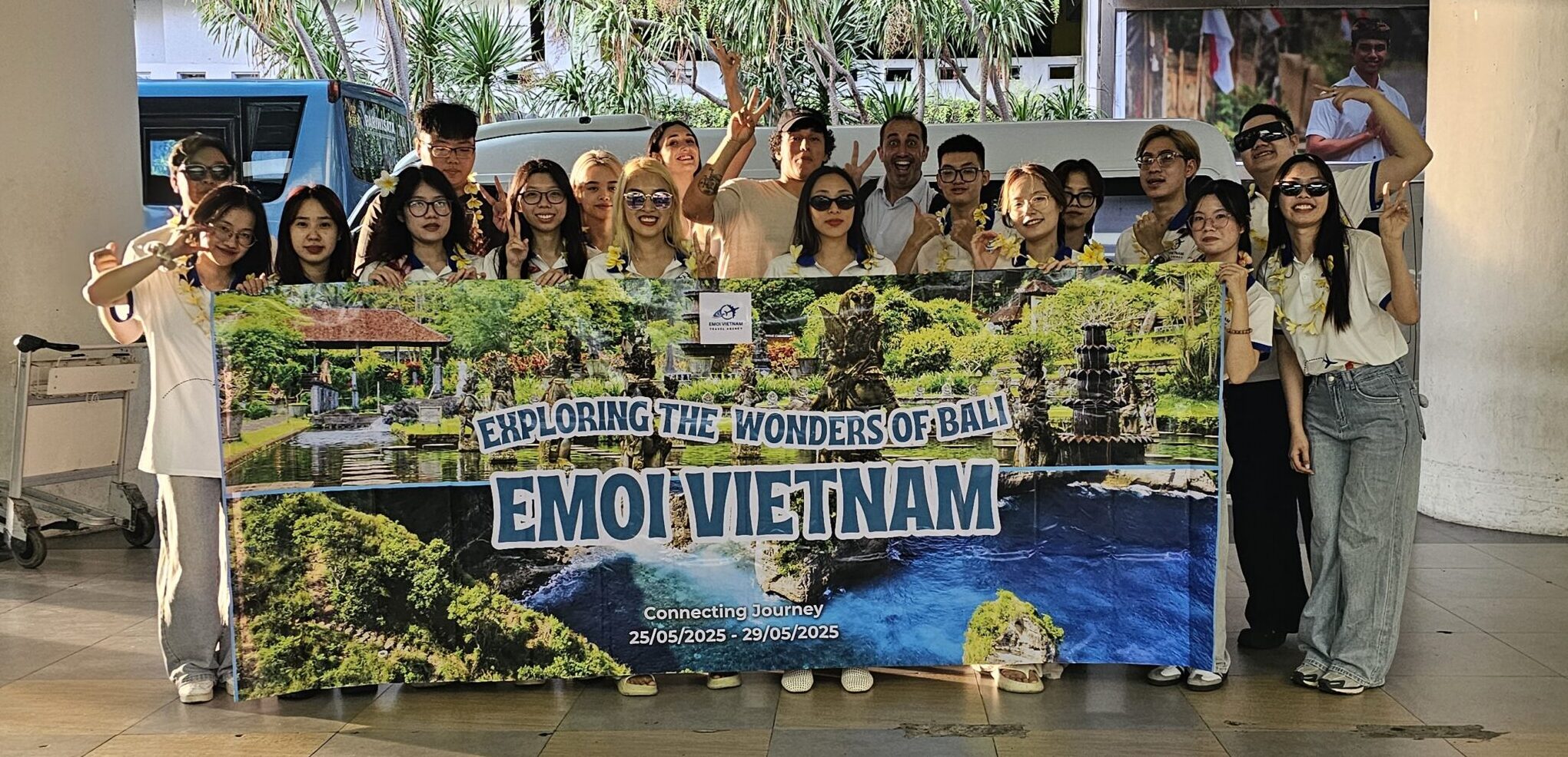 Emoi Vietnam Travel Company